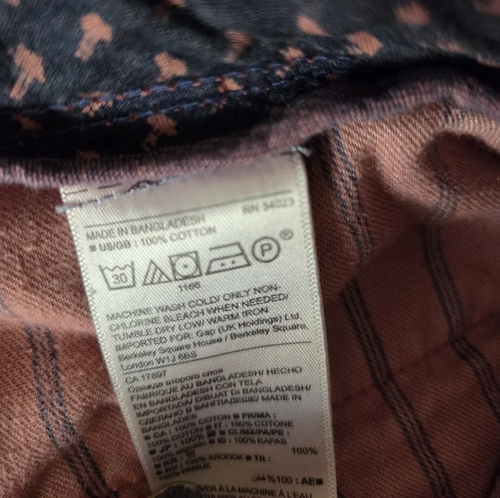 Banana Republic Men's Coral Shorts Sz.36